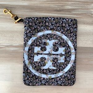 ❤️ Tory Burch floral logo nylon pouch NWOT